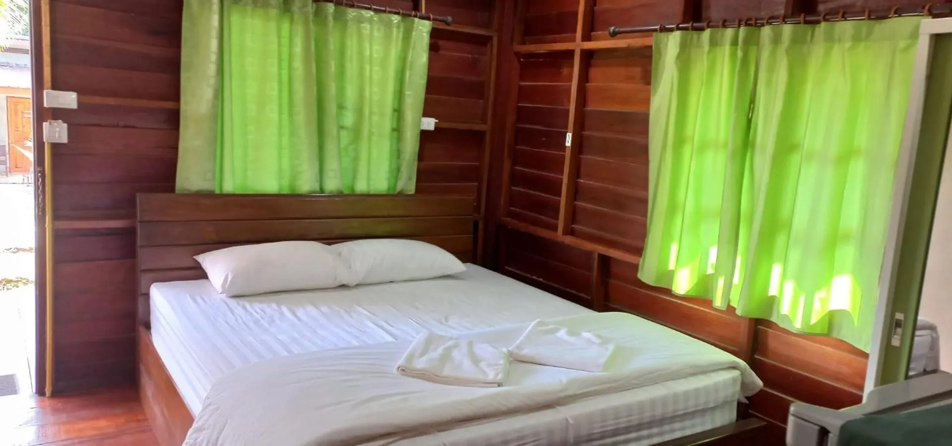 รายานี Hotell Ko Por 0*,