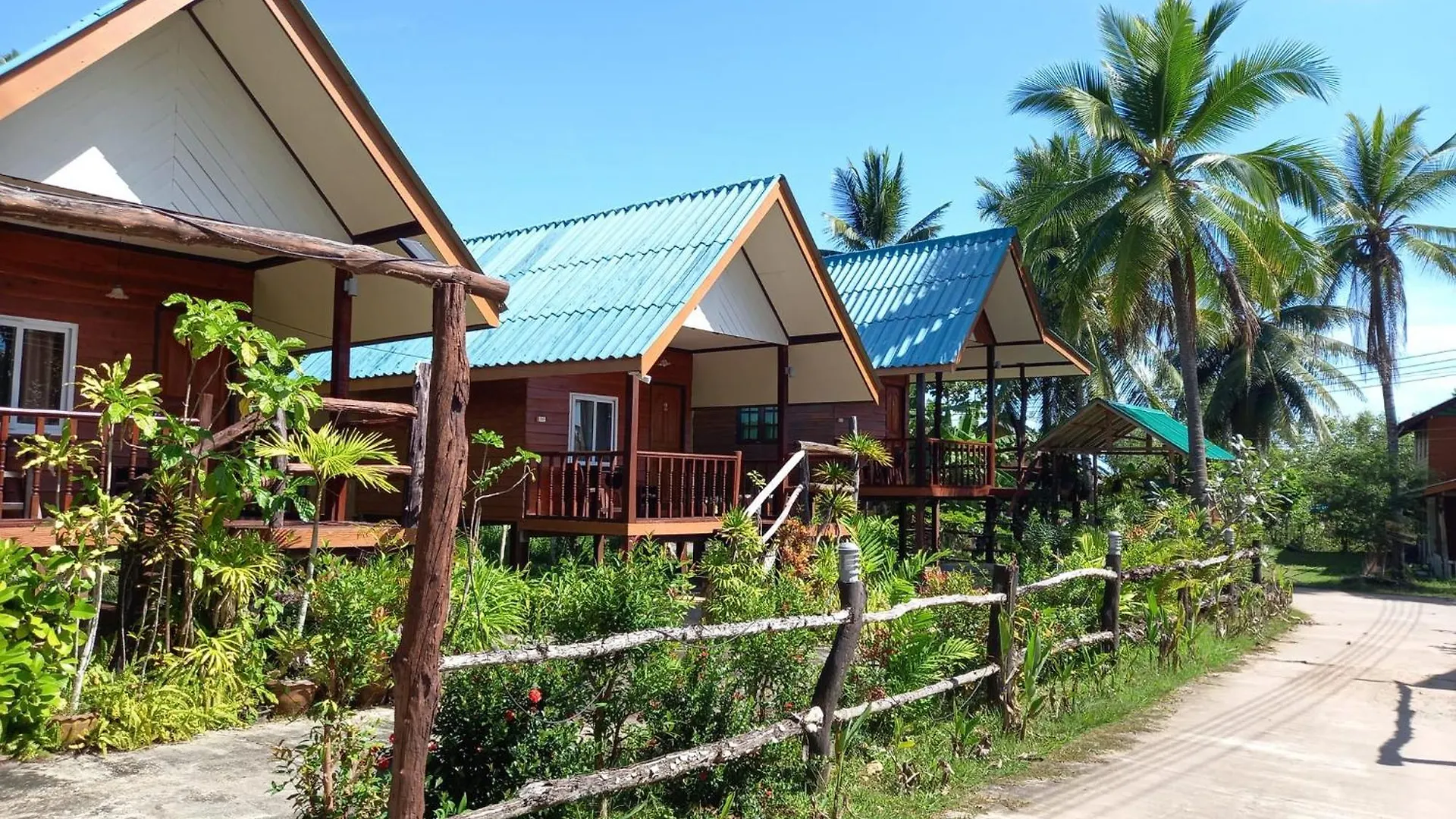 Pensionat รายานี Hotell Ko Por Thailand